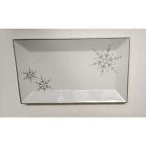 Ulta Beauty 13.5" Square Platinum White Silver Rimmed Snowflake Serving Plater